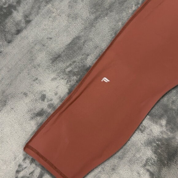 Fabletics PowerHold Capri Leggings XXL Cinnamon Rust Pockets High Waisted EUC - Picture 3 of 4